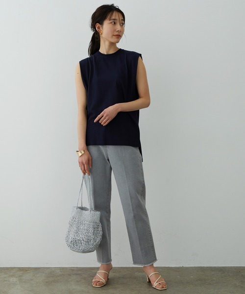 SALON adam et rope'（サロン アダム エ ロペ）の「SMART ICEノースリーブニット（ニット/セーター・レディース・パープル/ネイビー/ブルー系その他4・FREE）」の11枚目の写真