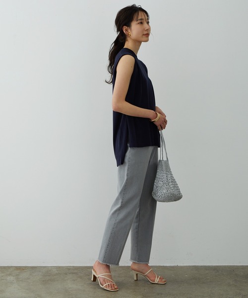 SALON adam et rope'（サロン アダム エ ロペ）の「SMART ICEノースリーブニット（ニット/セーター・レディース・パープル/ネイビー/ブルー系その他4・FREE）」の9枚目の写真