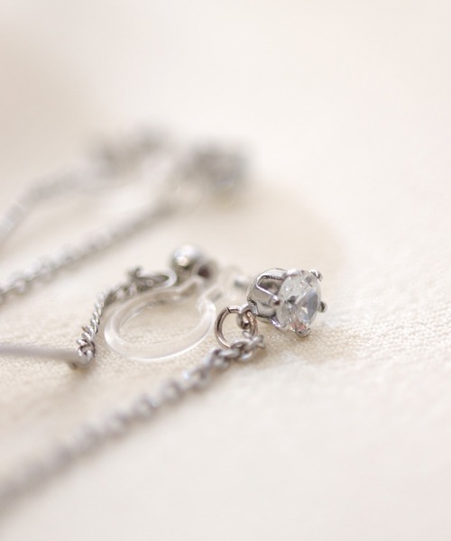 florist（フローリスト）の「【3種展開】揺れる樹脂クリップイヤリング（イヤリング・レディース・シルバー系その他2/ゴールド系その他3/ゴールド系その他2/シルバー系その他4/ゴールド系その他4/シルバー系その他3・FREE）」の11枚目の写真