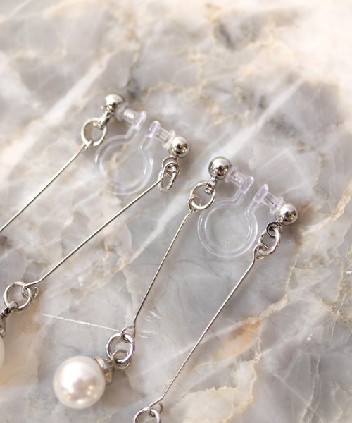 florist（フローリスト）の「【3種展開】揺れる樹脂クリップイヤリング（イヤリング・レディース・シルバー系その他2/ゴールド系その他3/ゴールド系その他2/シルバー系その他4/ゴールド系その他4/シルバー系その他3・FREE）」の9枚目の写真