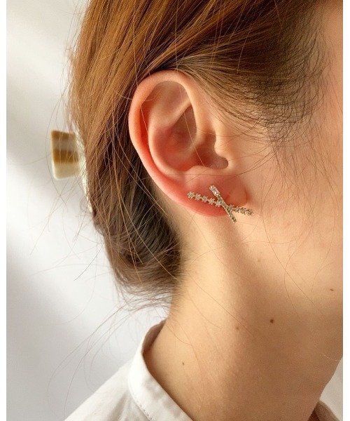 mou(モウ)の「クロスストーンスティックピアス(ピアス(両耳用)・レディース・ゴールド・FREE)」の6枚目の写真