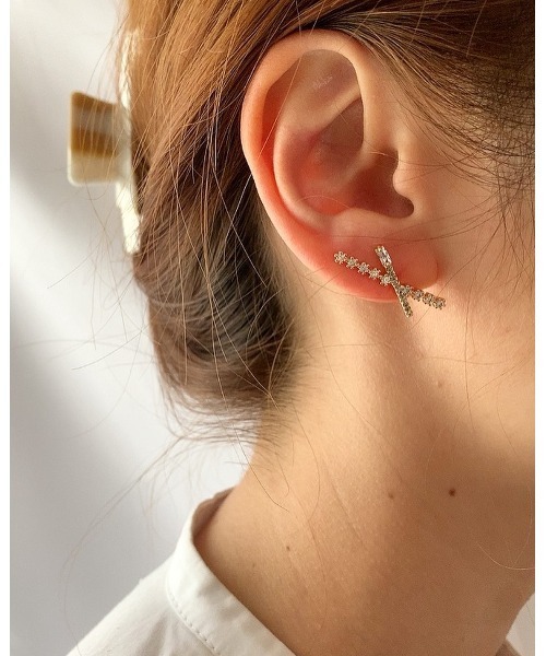 mou(モウ)の「クロスストーンスティックピアス(ピアス(両耳用)・レディース・ゴールド・FREE)」の3枚目の写真