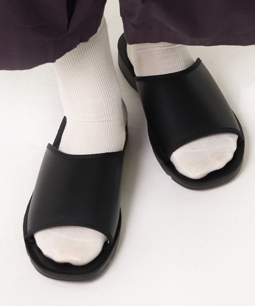 MoonStar（ムーンスター）の「MOONSTAR / ムーンスター  LAZY　54320791 5432079 MNT（サンダル・レディース・ホワイト/ブラック・SMALL/X-SMALL）」の2枚目の写真