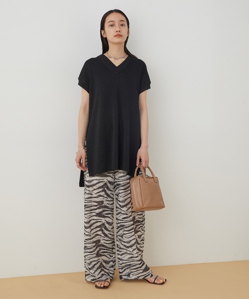 ADAM ET ROPE'(アダムエロペ)の「【セットアップ対応】ストローヤーンニットプルオーバー(ニット/セーター・レディース・ブラック/ベージュ系その他・FREE)」の17枚目の写真