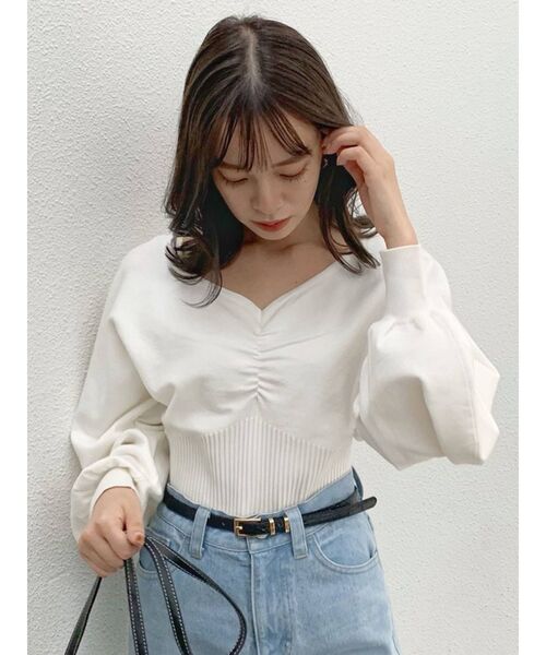 dazzlin(ダズリン)の「リブパーツギャザートップス(Tシャツ/カットソー・レディース・オフホワイト/ブラック/ブラウン/モカ・FREE)」の2枚目の写真