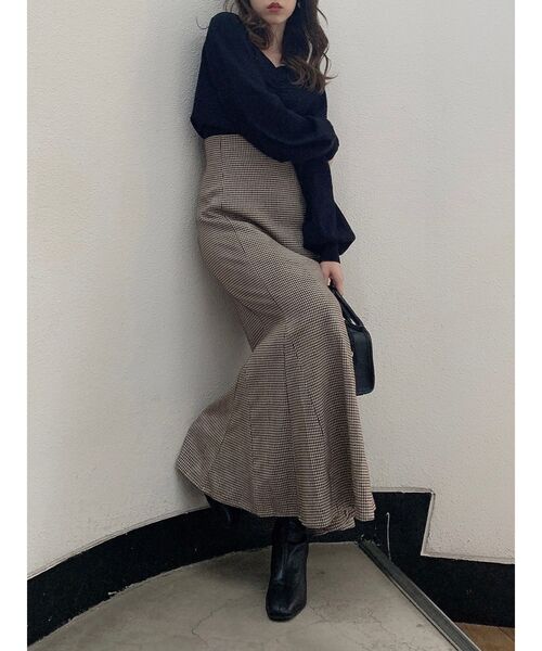 dazzlin(ダズリン)の「リブパーツギャザートップス(Tシャツ/カットソー・レディース・オフホワイト/ブラック/ブラウン/モカ・FREE)」の5枚目の写真