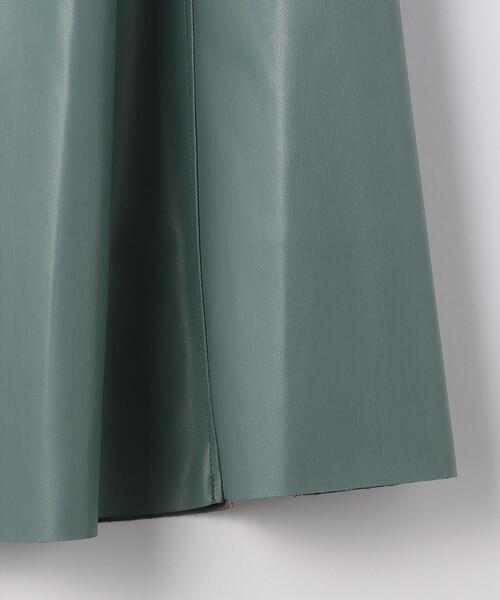 THE STATION STORE（ザ ステーション ストア）の「＜ma couleur（マ クルール）＞フェイクレザー フレア ロングスカート（スカート・レディース・ブラック/ケリー・S/M）」の4枚目の写真