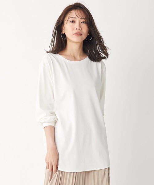 J.PRESS(ジェイプレス)の「【吸水速乾加工】タックスリーブジャージー カットソー(Tシャツ/カットソー・レディース・ホワイト系/ベージュ系・T13)」の2枚目の写真