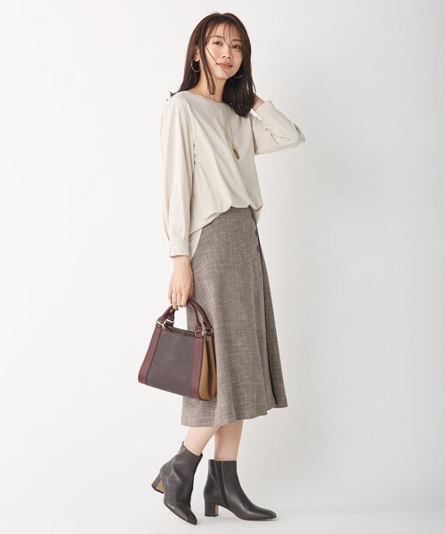J.PRESS(ジェイプレス)の「【吸水速乾加工】タックスリーブジャージー カットソー(Tシャツ/カットソー・レディース・ホワイト系/ベージュ系・T13)」の3枚目の写真