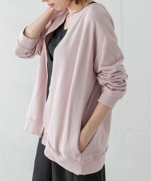 URBAN RESEARCH Sonny Label(アーバンリサーチサニーレーベル)の「オーバースウェットカーディガン(カーディガン/ボレロ・レディース・グレー系その他/ピンク/カーキ/スミクロ・FREE)」の16枚目の写真