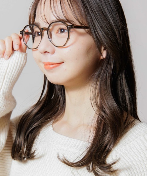 flower(フラワー)の「クラシッククリアグラス(サングラス・レディース・ベージュ/カーキ・FREE)」の2枚目の写真