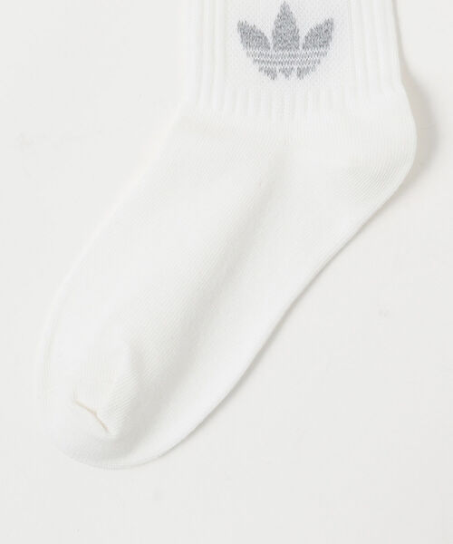こども ビームス（コドモビームス）の「adidas / CREW SOCKS 2P（19～24cm）（ソックス/靴下・キッズ・ホワイト・KXXL/S）」の3枚目の写真