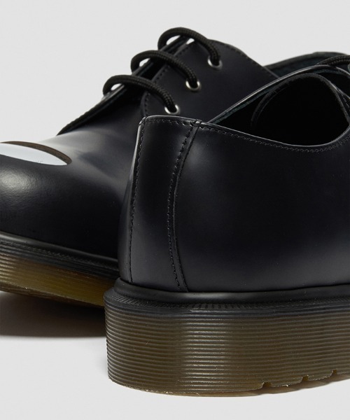 And A（アンドエー）の「Dr.Martens ドクターマーチン / 1925 Est Black Smooth エスト 3ホールブーツ レザーシューズ  / 26506001（ブーツ・メンズ・ブラック・26cm/27cm/28cm）」の4枚目の写真