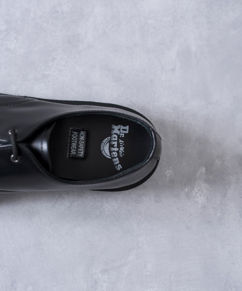 And A（アンドエー）の「Dr.Martens ドクターマーチン / 1925 Est Black Smooth エスト 3ホールブーツ レザーシューズ  / 26506001（ブーツ・メンズ・ブラック・26cm/27cm/28cm）」の20枚目の写真