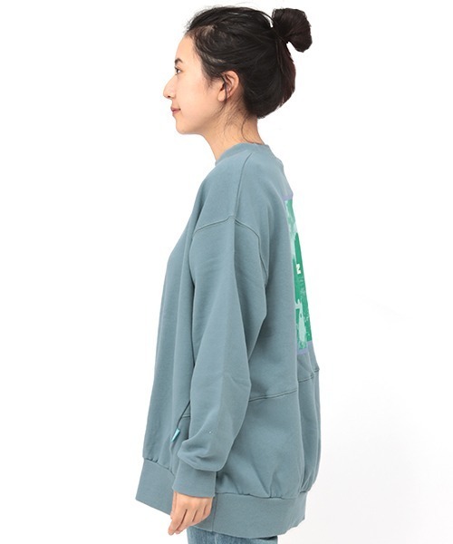 moz（モズ）の「mozコラボ バックフォトエルクプルオーバー【moz×チチカカ】（スウェット・レディース・ブルー/グリーン・FREE）」の16枚目の写真
