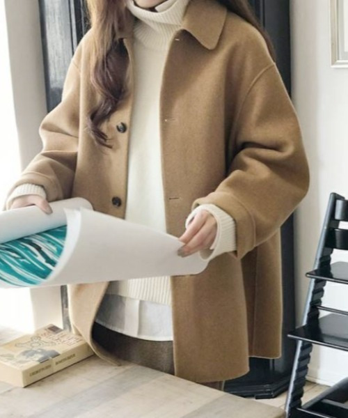 emi+(エミプラス)の「BIGシルエット フロントボタンショートコート(ピーコート・レディース・ブラック/キャメル/ベージュ/グレー・S/M/L)」の12枚目の写真