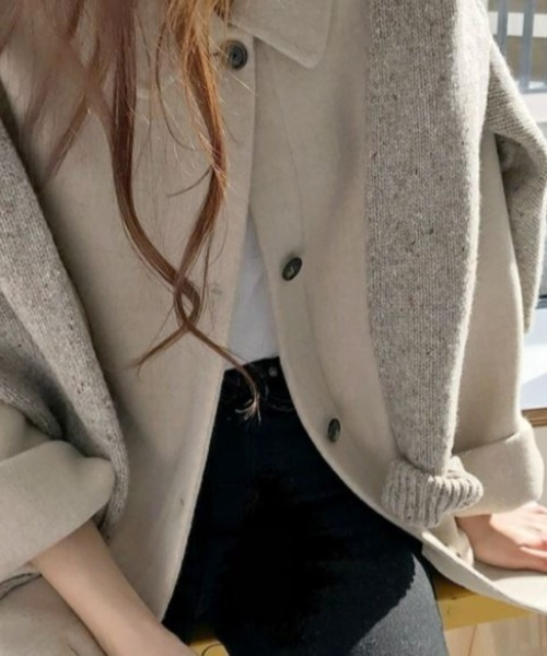 emi+(エミプラス)の「BIGシルエット フロントボタンショートコート(ピーコート・レディース・ブラック/キャメル/ベージュ/グレー・S/M/L)」の14枚目の写真