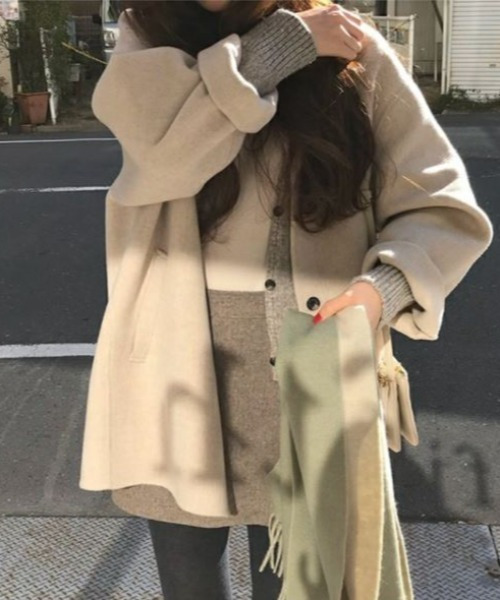 emi+(エミプラス)の「BIGシルエット フロントボタンショートコート(ピーコート・レディース・ブラック/キャメル/ベージュ/グレー・S/M/L)」の17枚目の写真