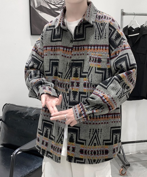 KOR(ケーオーアール)の「ウールタッチ オーバーサイズ ネイティブ柄シャツ(シャツ/ブラウス・メンズ・グレー/ベージュ/ブラック・5XL/XL/4XL/L/3XL/M/2XL)」の2枚目の写真