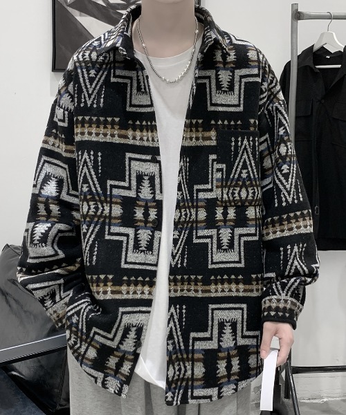 KOR(ケーオーアール)の「ウールタッチ オーバーサイズ ネイティブ柄シャツ(シャツ/ブラウス・メンズ・グレー/ベージュ/ブラック・5XL/XL/4XL/L/3XL/M/2XL)」の1枚目の写真