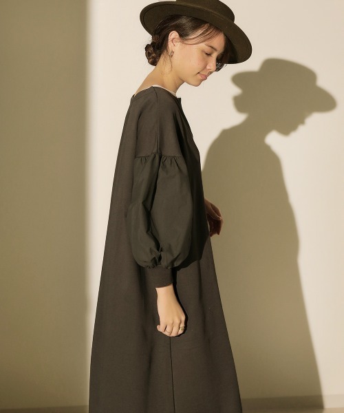 Bou Jeloud（ブージュルード）の「ボリューム袖ロングワンピース（ワンピース・レディース・チャコールグレー/ブラック/モカ/ホワイト系その他・38/TL）」の12枚目の写真