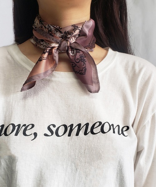 me+em select（ミームセレクト）の「シルクライクペイズリースカーフ（バンダナ/スカーフ・レディース・ブラウン/グリーン/ブルー・FREE）」の7枚目の写真