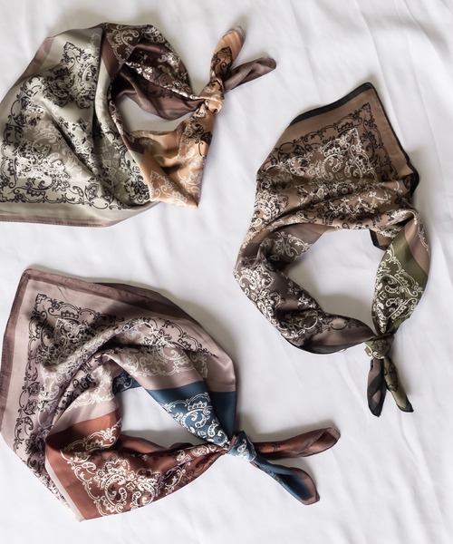me+em select（ミームセレクト）の「シルクライクペイズリースカーフ（バンダナ/スカーフ・レディース・ブラウン/グリーン/ブルー・FREE）」の11枚目の写真