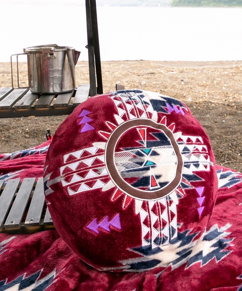 チャイハネ（チャイハネ）の「【チャイハネ】ノマディックラウンドクッション（クッション/クッションカバー・レディース・ベージュ/レッド/ターコイズブルー/グリーン・FREE）」の4枚目の写真