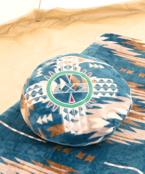 チャイハネ（チャイハネ）の「【チャイハネ】ノマディックラウンドクッション（クッション/クッションカバー・レディース・ベージュ/レッド/ターコイズブルー/グリーン・FREE）」の3枚目の写真