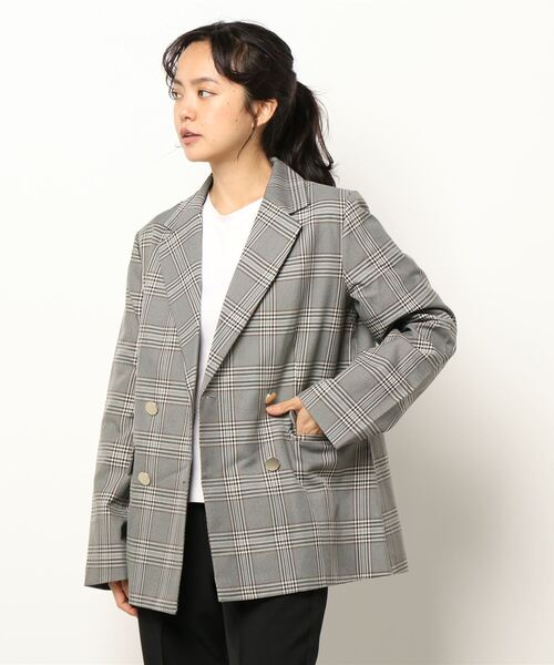 Te chichi TERRASSE（テチチテラス）の「メタルボタンテーラードダブルジャケット（テーラードジャケット・レディース・ネイビー/ベージュ/モカ・ﾌﾘ-）」の7枚目の写真