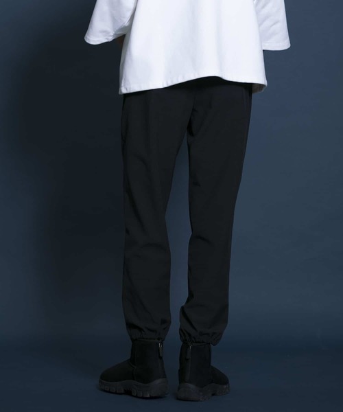 Uiscel（ユイセル）の「Uiscel　撥水ジョガーパンツ（その他パンツ・メンズ・ブラック/カーキ・ONE）」の3枚目の写真