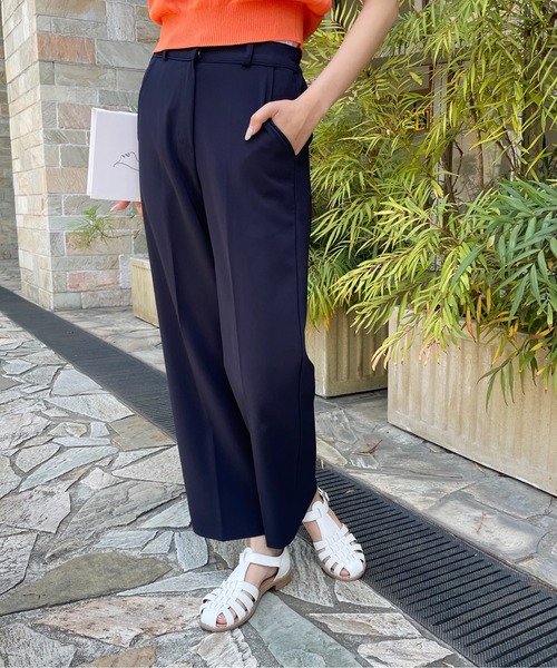 Meli rich（メリーリッチ）の「センタープレスカラーパンツ（スラックス・レディース・ブラック/ベージュ/ネイビー/ブラウン/レッド/カーキ/ピンク/ライム/イエロー/グリーン/アイボリー・SMALL/MEDIUM）」の9枚目の写真