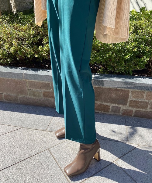 Meli rich（メリーリッチ）の「センタープレスカラーパンツ（スラックス・レディース・ブラック/ベージュ/ネイビー/ブラウン/レッド/カーキ/ピンク/ライム/イエロー/グリーン/アイボリー・SMALL/MEDIUM）」の12枚目の写真