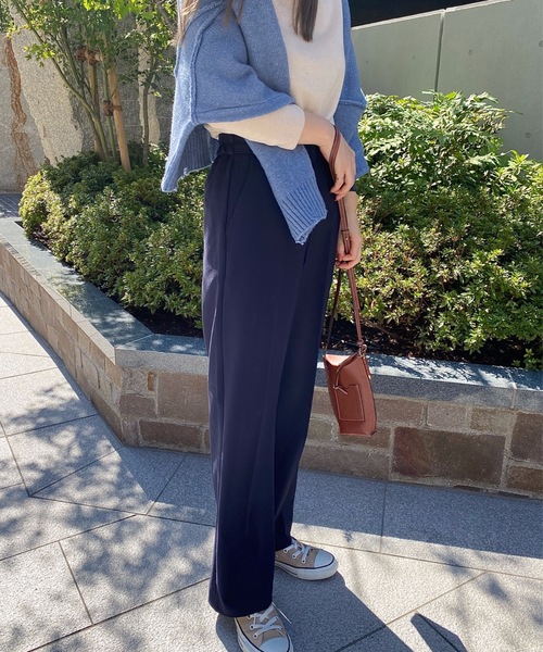 Meli rich（メリーリッチ）の「センタープレスカラーパンツ（スラックス・レディース・ブラック/ベージュ/ネイビー/ブラウン/レッド/カーキ/ピンク/ライム/イエロー/グリーン/アイボリー・SMALL/MEDIUM）」の18枚目の写真