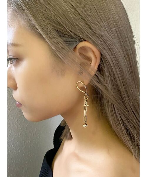 GYDA（ジェイダ）の「チェーンデザインピアス（ピアス（両耳用）・レディース・シルバー/ゴールド・FREE）」の3枚目の写真