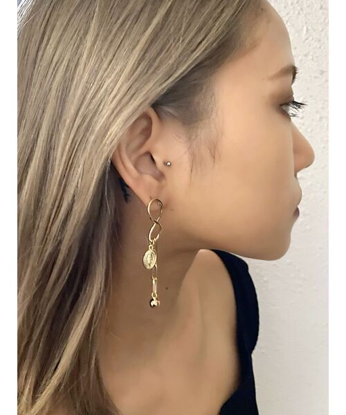 GYDA（ジェイダ）の「チェーンデザインピアス（ピアス（両耳用）・レディース・シルバー/ゴールド・FREE）」の4枚目の写真