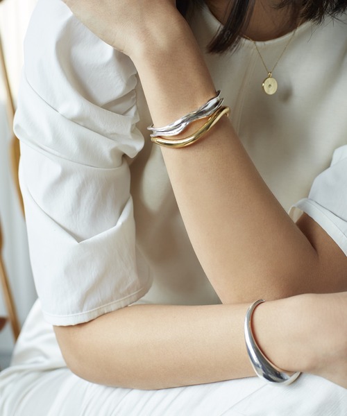 Nothing And Others(ナッシングアンドアザーズ)の「「Nothing And Others/ナッシングアンドアザーズ」Diagonalpoint Bangle(バングル/リストバンド・レディース・シルバー・FREE)」の12枚目の写真