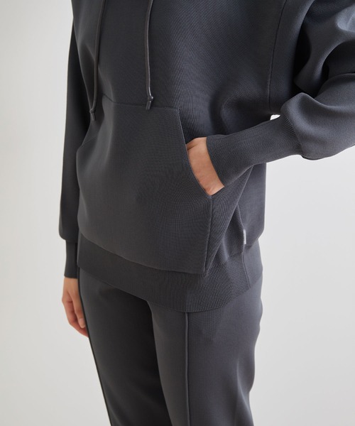 NERGY（ナージー）の「【動けるニット】リブパーカー（ニット/セーター・レディース・チャコールグレー/オフホワイト/ミント・FREE）」の16枚目の写真