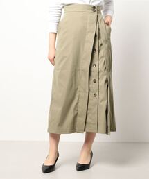 シャークスキンタックスカート