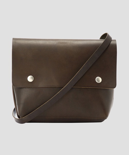 MHL.（エムエイチエル）の「TOUGH LEATHER（ショルダーバッグ