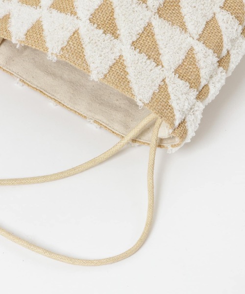 URBAN RESEARCH DOORS（アーバンリサーチドアーズ）の「『別注』beej×DOORS　ジオメトリックサコッシュ（ショルダーバッグ・レディース・ホワイト/ブラウン・ONE）」の11枚目の写真