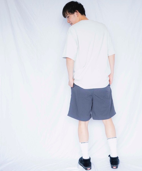 United Athle(ユナイテッドアスレ)の「9.1オンス マグナムウェイト ビッグシルエット Tシャツ 441101(Tシャツ/カットソー・メンズ・ホワイト/ライトグレー/ブラック・X-LARGE/LARGE/MEDIUM)」の6枚目の写真