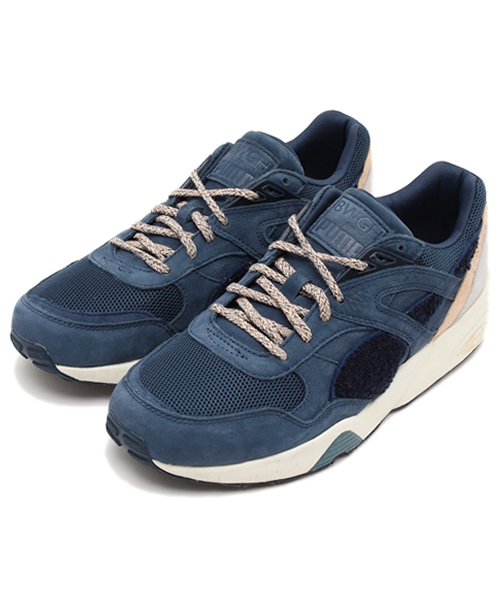 BWGH for PUMA（ブルックリン ウィー ゴー ハード フォー プーマ）の「R698 X BWGH (UNISEX)（スニーカー・メンズ・ネイビー/ホワイト・11/10/4/5/7/8/6/9/3）」の2枚目の写真