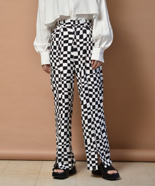 RETRO GIRL（レトロガール）の「タックイージーパンツ（スラックス・レディース・イエロー/ブラック/オフホワイト/ホワイト系その他/グリーン/レッド・M）」の3枚目の写真