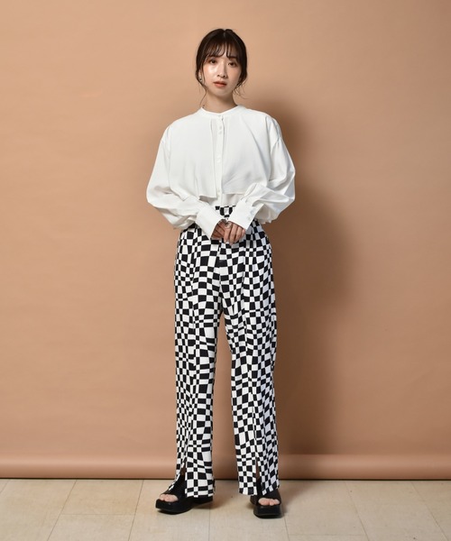 RETRO GIRL（レトロガール）の「タックイージーパンツ（スラックス・レディース・イエロー/ブラック/オフホワイト/ホワイト系その他/グリーン/レッド・M）」の18枚目の写真