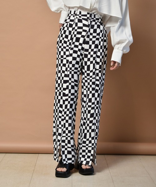 RETRO GIRL（レトロガール）の「タックイージーパンツ（スラックス・レディース・イエロー/ブラック/オフホワイト/ホワイト系その他/グリーン/レッド・M）」の19枚目の写真