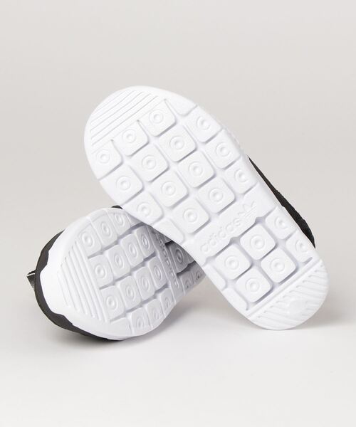 adidas（アディダス）の「360 サンダル [360 Sandals] アディダスオリジナルス (キッズ/子供用)（サンダル・キッズ・ブラック×ホワイト・17.0cm/18.0cm/19.0cm/20.0cm/21.0cm）」の10枚目の写真