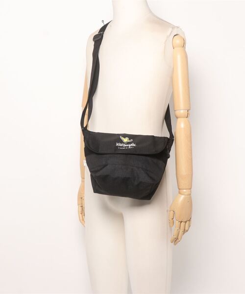 （What it isNt）ART BY MARKGONZALES（ワットイットイズント）の「【（What it isNt）ART BY MARKGONZALES / (ワットイットイズント) アートバイ マークゴンザレス 】ショルダーバッグ（ショルダーバッグ・メンズ・ブラック・FREE）」の5枚目の写真