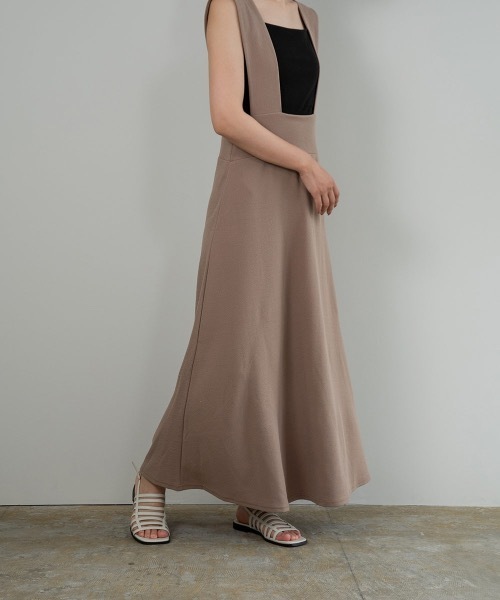 lawgy（ラウジー）の「stretch suspender skirt（スカート・レディース・ブラック/ベージュ・FREE）」の4枚目の写真