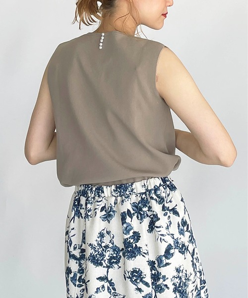 PICCIN(ピッチン)の「パール付き総針ニットタンクトップ(ニット/セーター・レディース・ブラック/ローズ/グレイッシュベージュ/ブルー・M)」の21枚目の写真